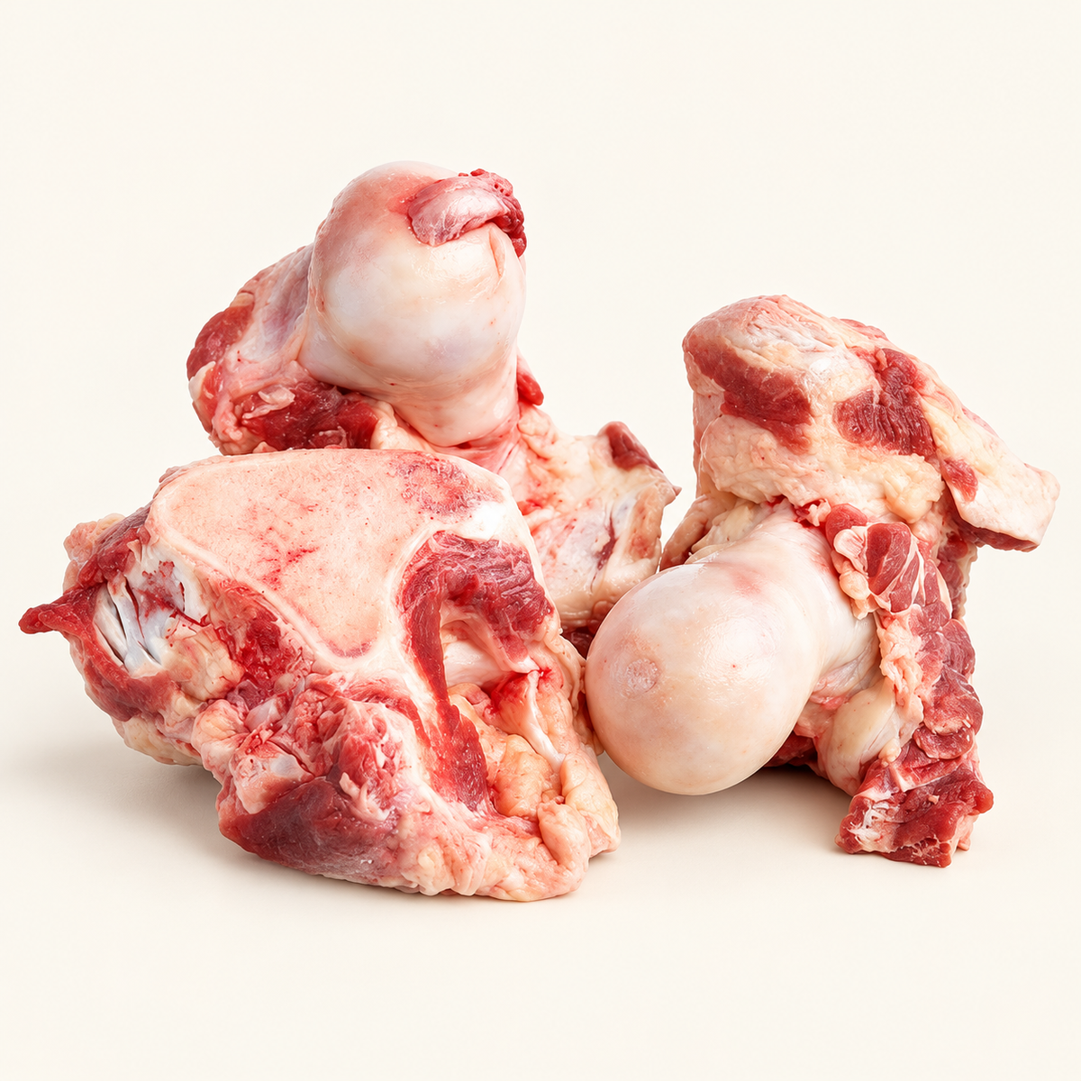 Hovězí kosti klouby 1kg – krémové pozadí